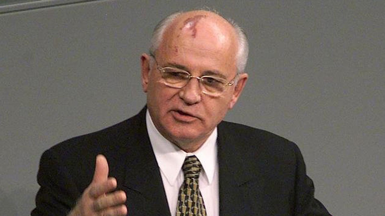 Putin Gorbaçov'un doğum gününü kutladı