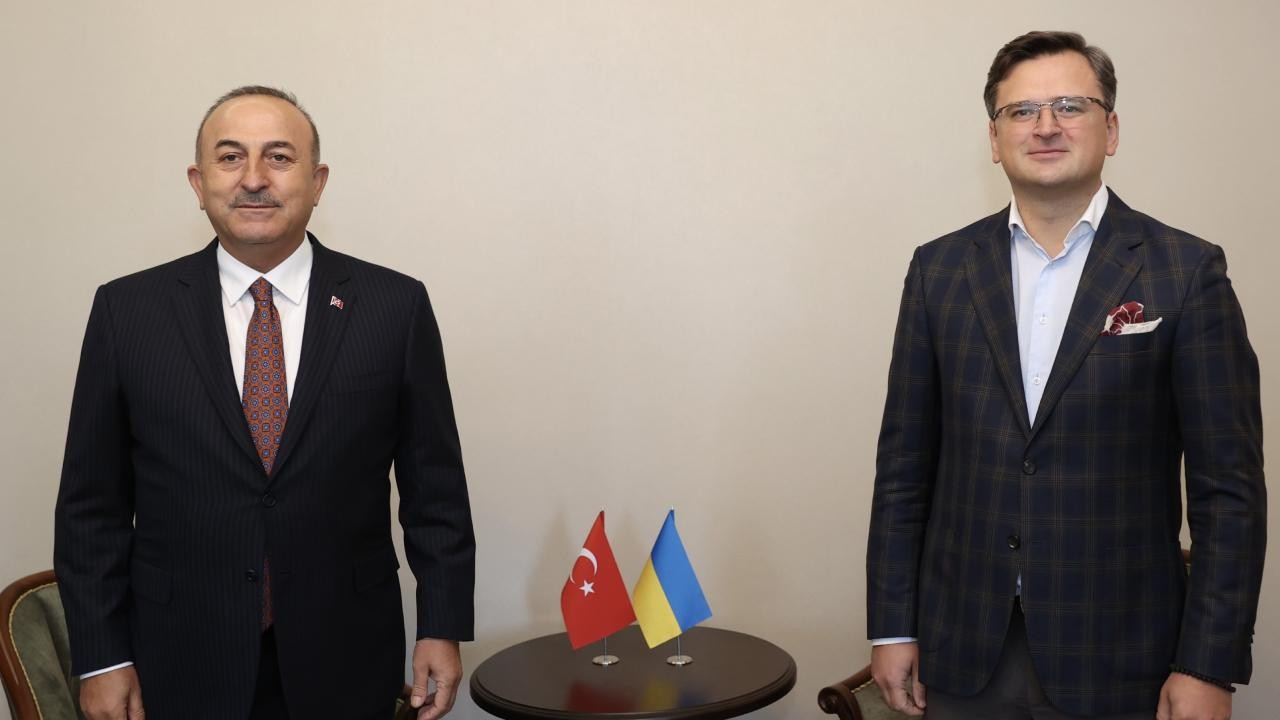 Çavuşoğlu, Ukraynalı mevkidaşı Kuleba ile görüştü