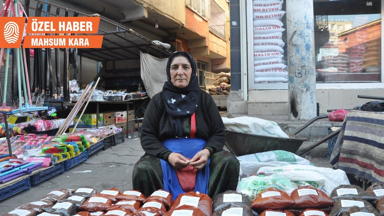 Diyarbakırlı kadın pazarcı: 50 lira kazansam şükrediyorum