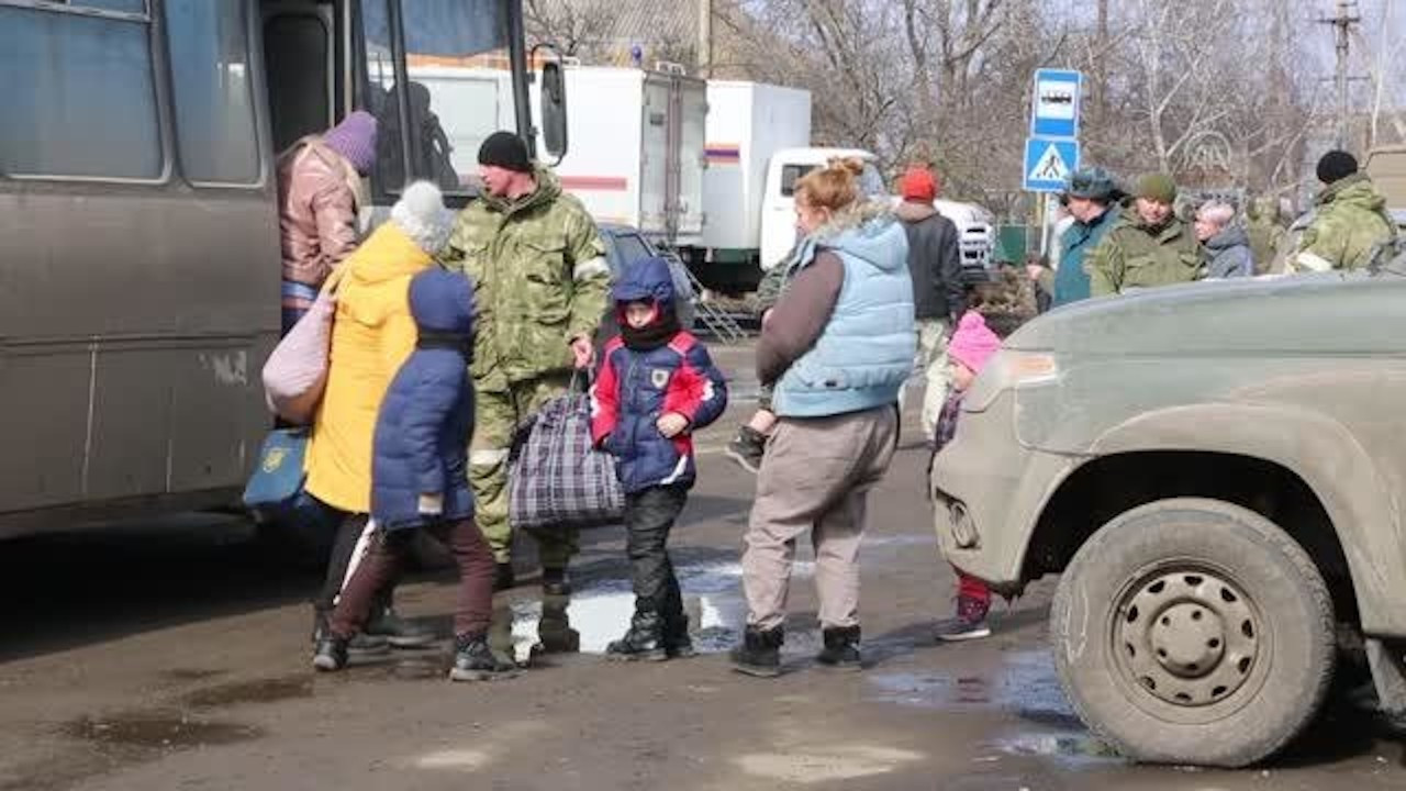 Mariupol'den 160 araçlık konvoy ayrıldı