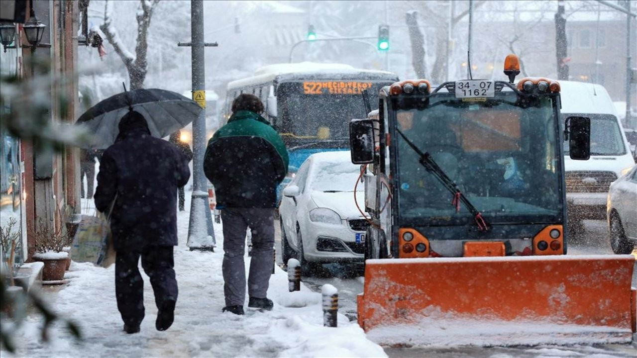 İstanbul Valisi Yerlikaya'dan kuvvetli kar yağışı uyarısı
