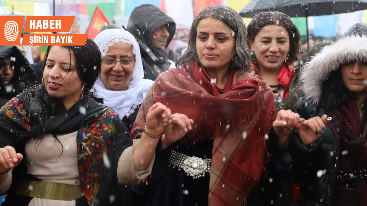 Şırnak’ta olumsuz hava şartlarına rağmen Newroz ateşi yakıldı