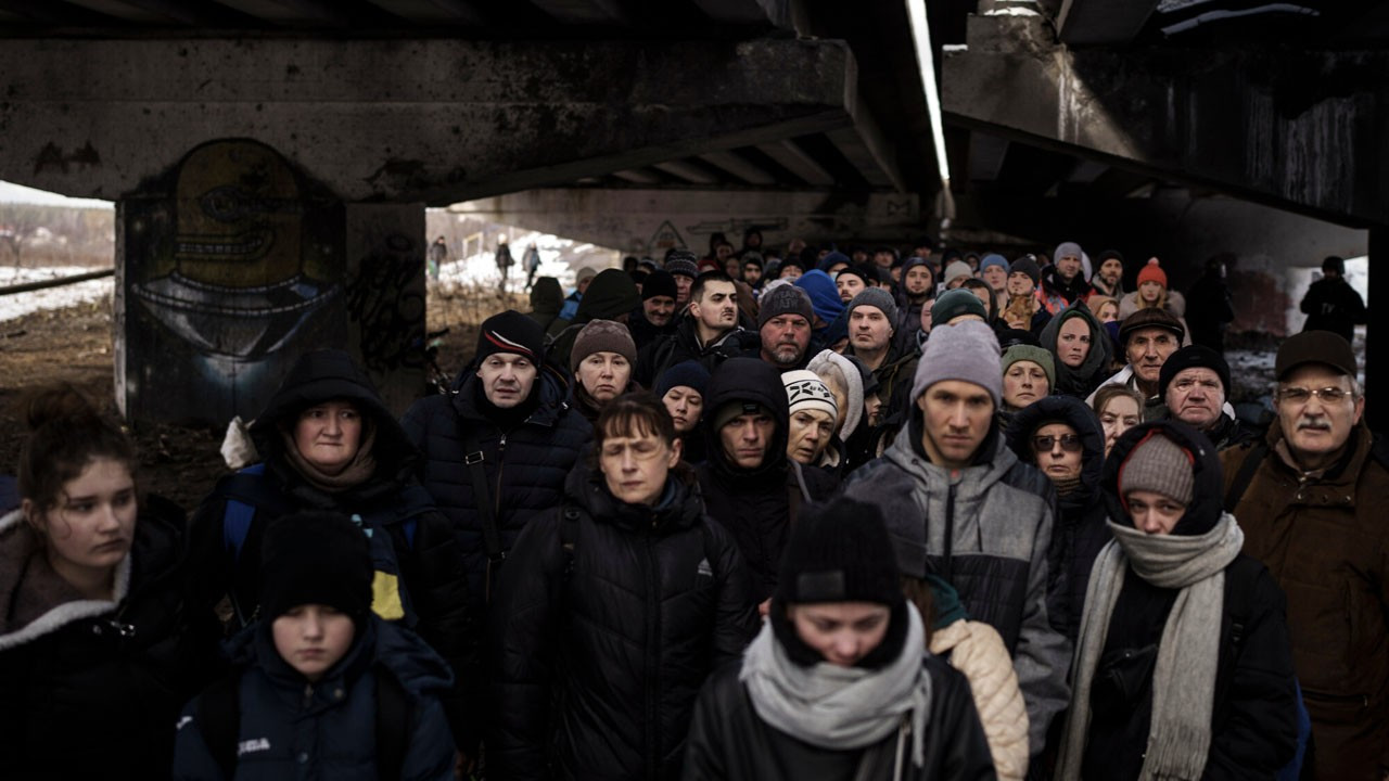 AB Komisyonu'ndan Ukrayna'da açlık uyarısı: Gıda, su, tıbbi yardım yok