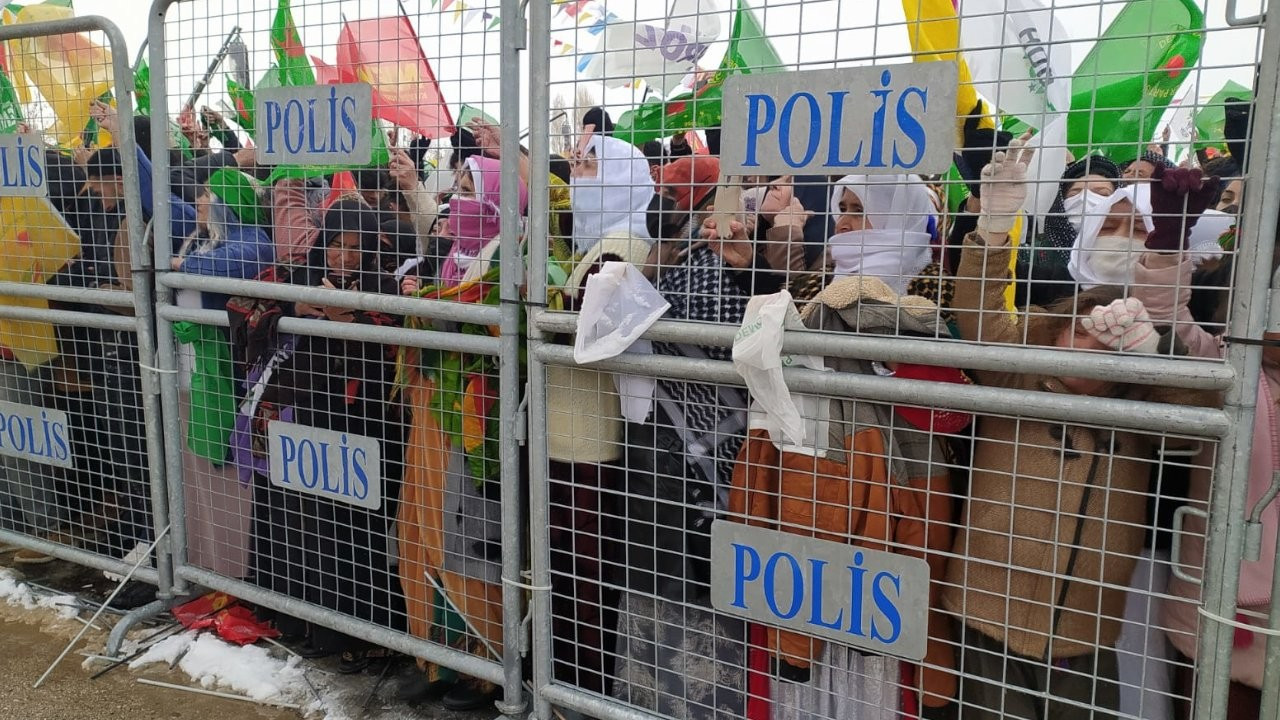 Newroz kutlamalarında barış çağrısı
