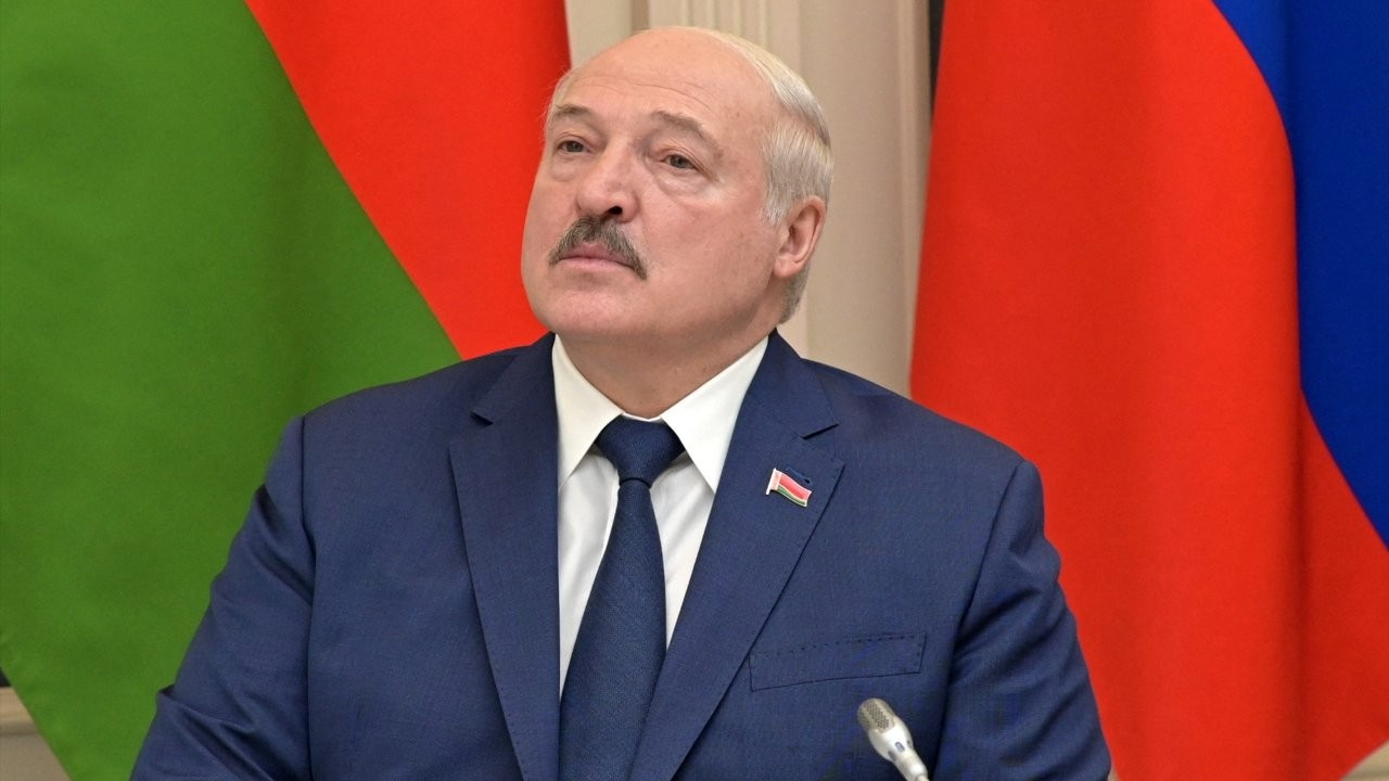 Lukaşenko, Türkiye'ye işaret etti: 'Rusya-Ukrayna müzakerelerinde başlangıç noktası olabilir'