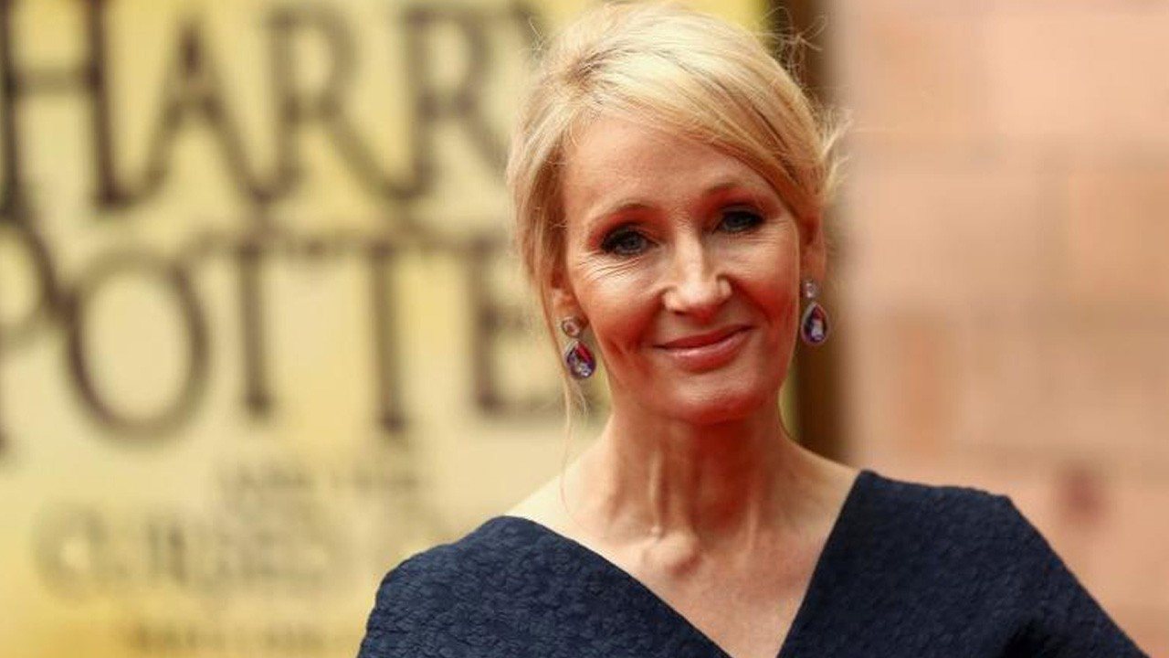 J.K. Rowling'den Putin'e yanıt: Muhalifleri zehirleyip hapse atıyor