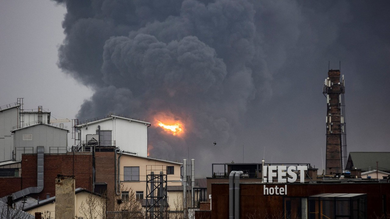 Rusya'dan Lviv'e hava saldırısı: Petrol rafinerisi hedef alındı