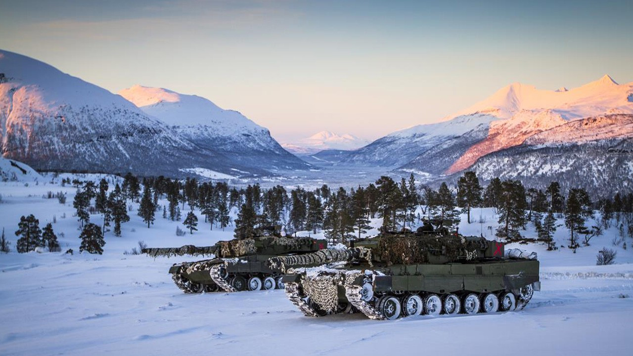 Norveç'te son 30 yılın en büyük NATO tatbikatı devam ediyor