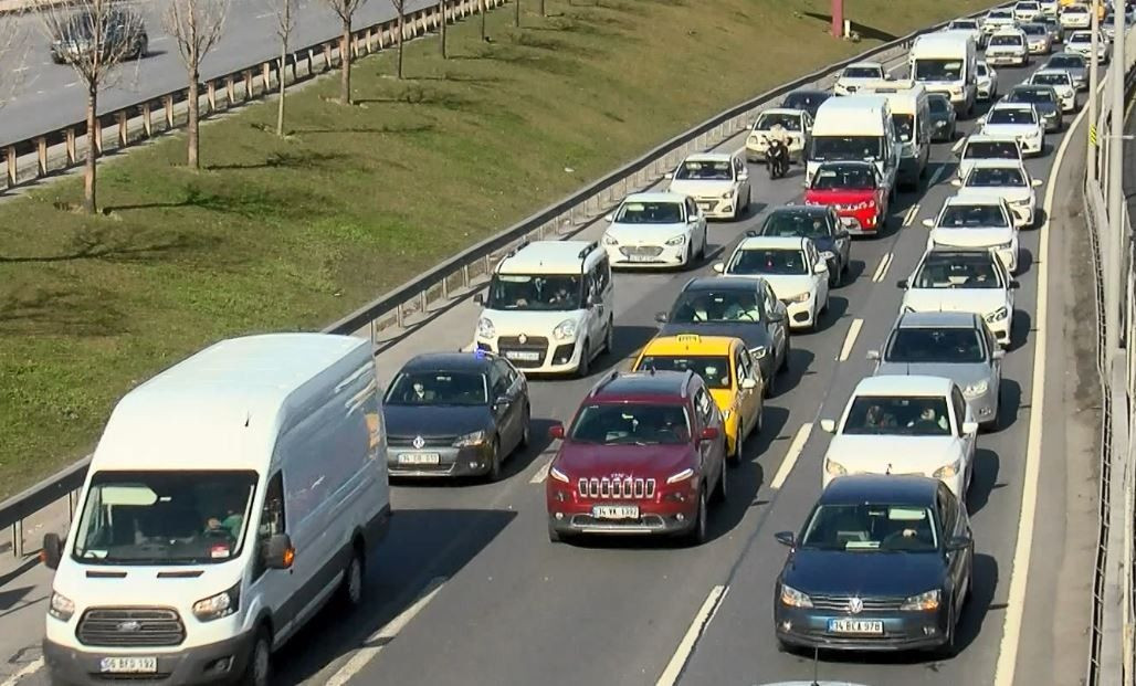 İstanbul'da araç sayısı 4 milyon 600 bini aştı, uzmanlar uyardı: Trafik katlanılmaz hale gelecek - Sayfa 6