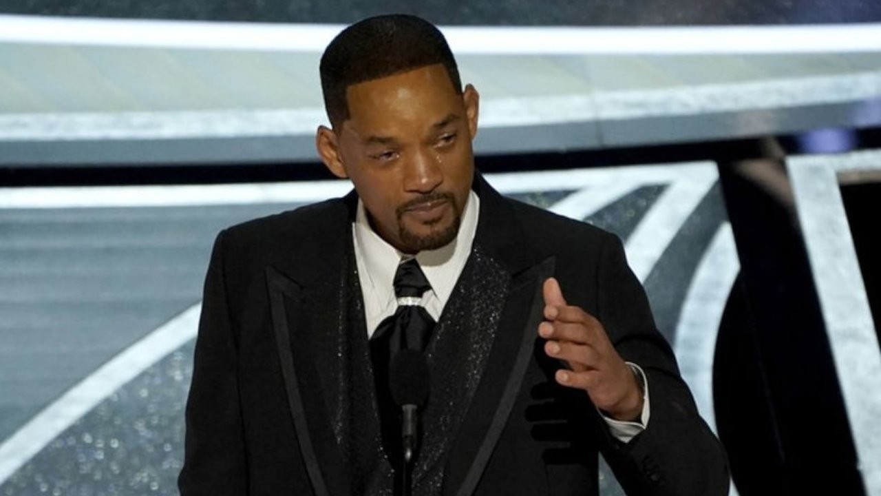 Akademi: Oscar Ödülleri'nde Chris Rock'a tokat atan Will Smith'in salondan ayrılması istendi