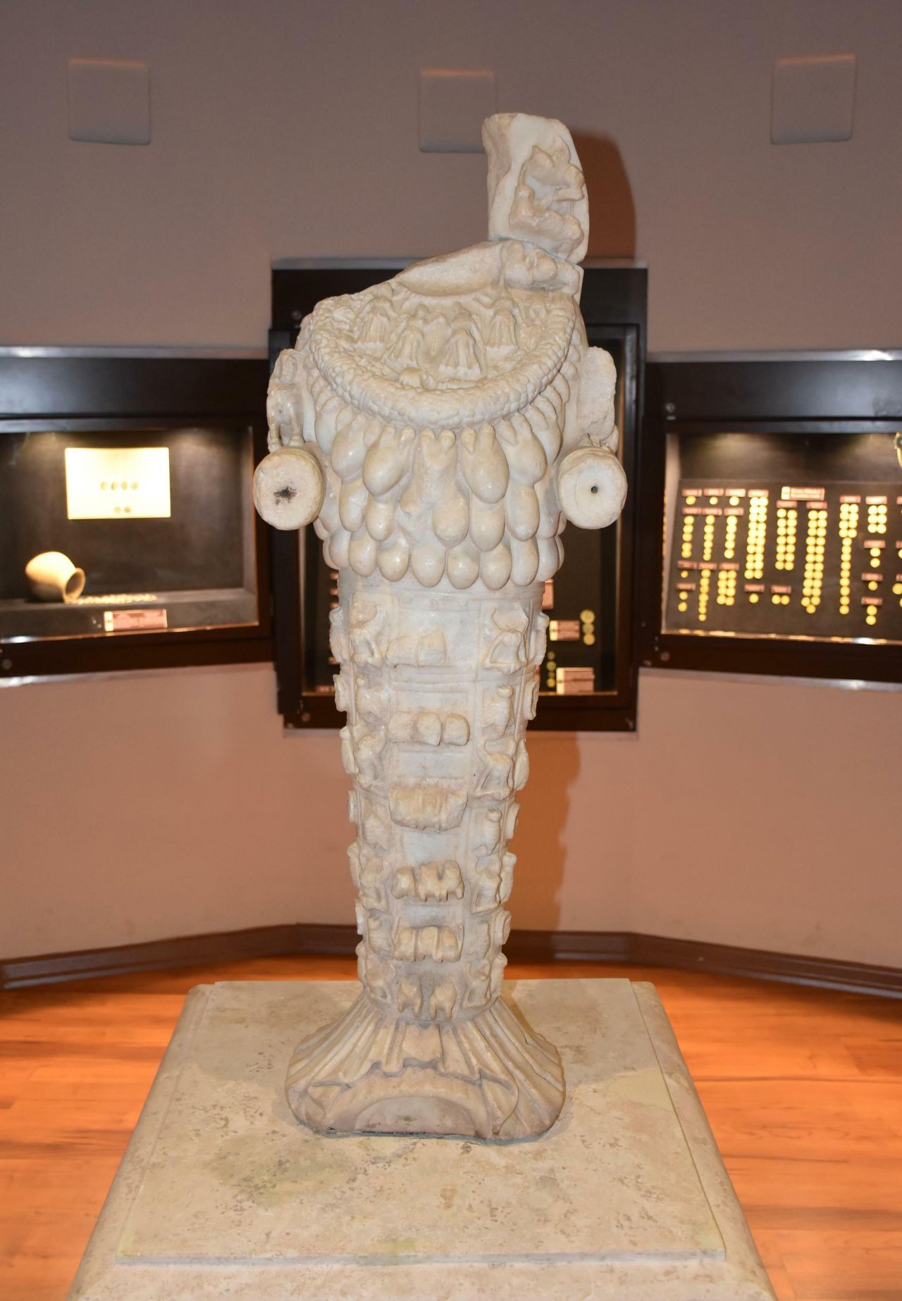 Artemis heykeli, bulunduktan yarım asır sonra İzmir Arkeoloji Müzesi'nde sergilendi - Sayfa 1