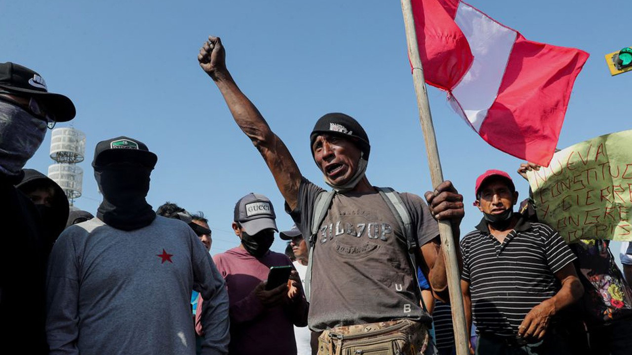 Peru’da akaryakıt zammı protestoları: Başkentte sokağa çıkma yasağı
