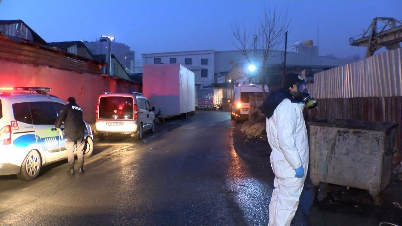 Gaziosmanpaşa'da fabrikanın çamaşır suyu kazanı patladı
