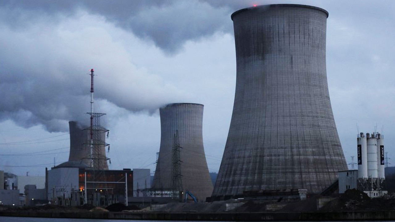 İngiltere enerji krizi nedeniyle yeni nükleer reaktörler inşa edecek