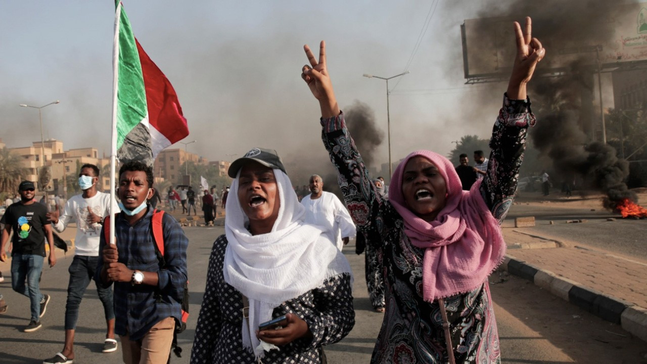 Sudan'da darbe karşıtı protestolar: Eylemcilere ateş açıldı