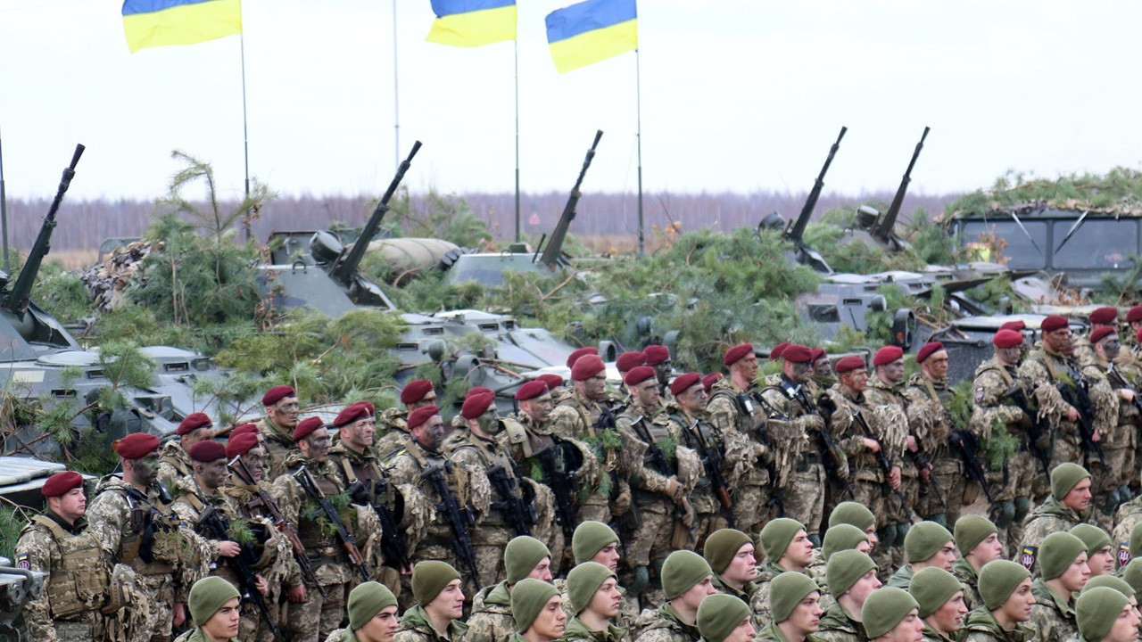 Ukrayna'ya silah desteğine Kremlin'den tepki: Müzakerelere katkısı yok
