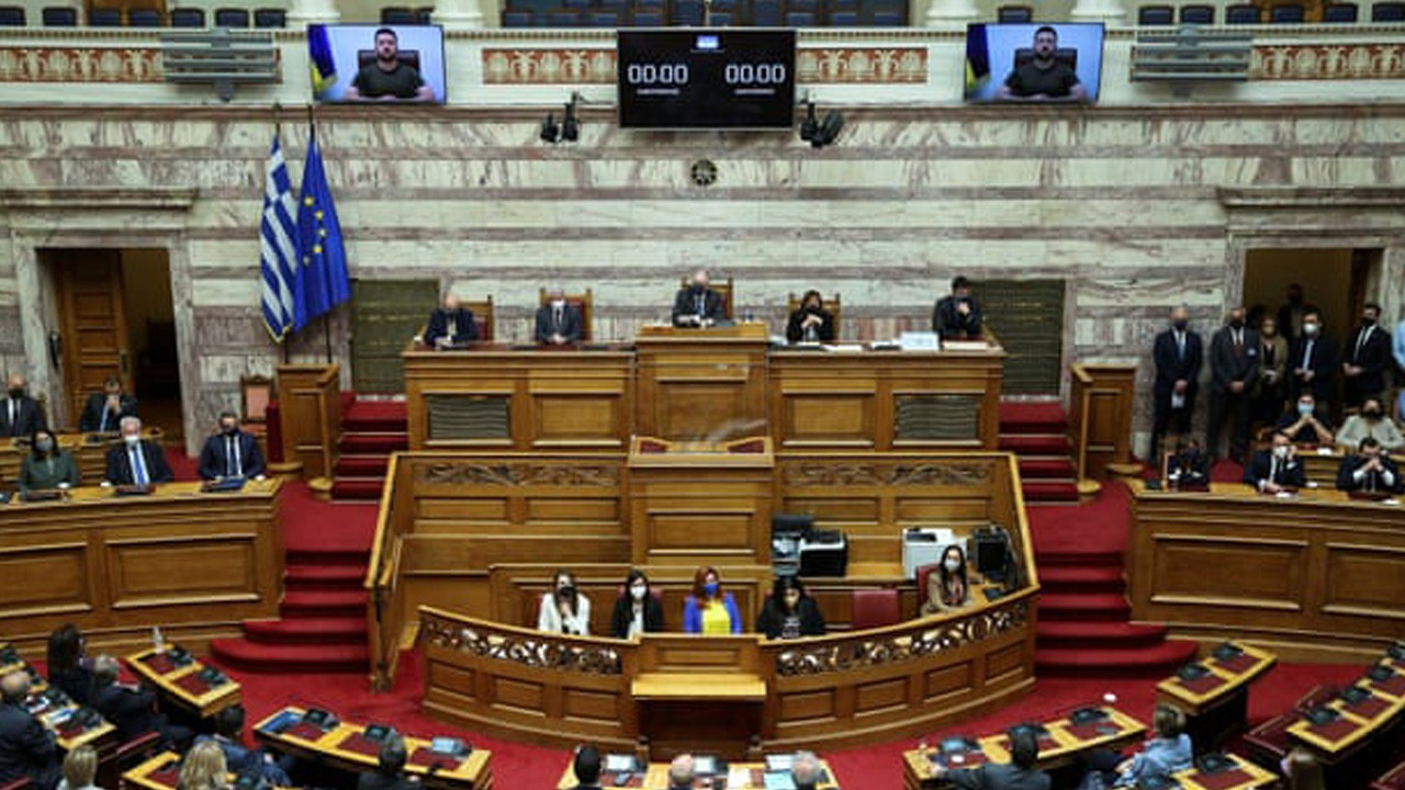 Zelenskiy Yunanistan parlamentosuna seslendi: Helenizmin büyük kenti Odessa tehdit altında