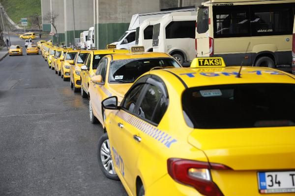 İstanbul’da taksicilerin 'sarı zam’ kuyruğu - Sayfa 4