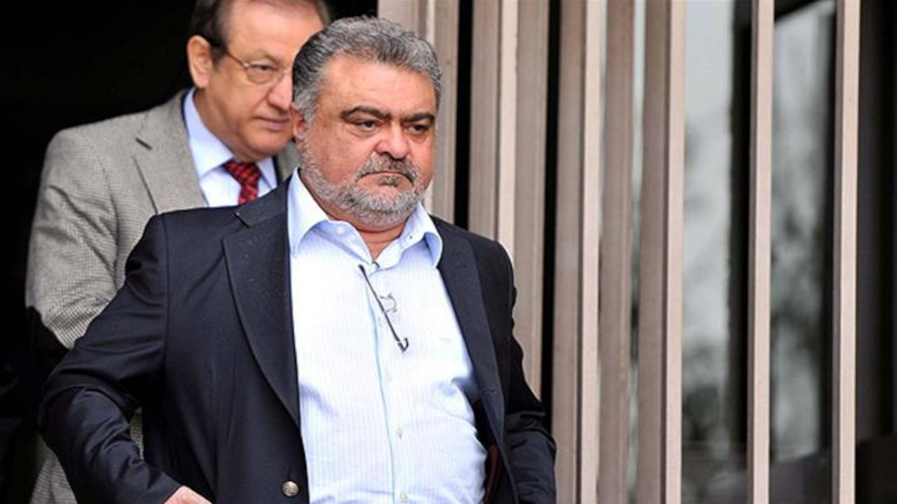 Ahmet Özal genel başkan oldu, partisine genel merkez arıyor