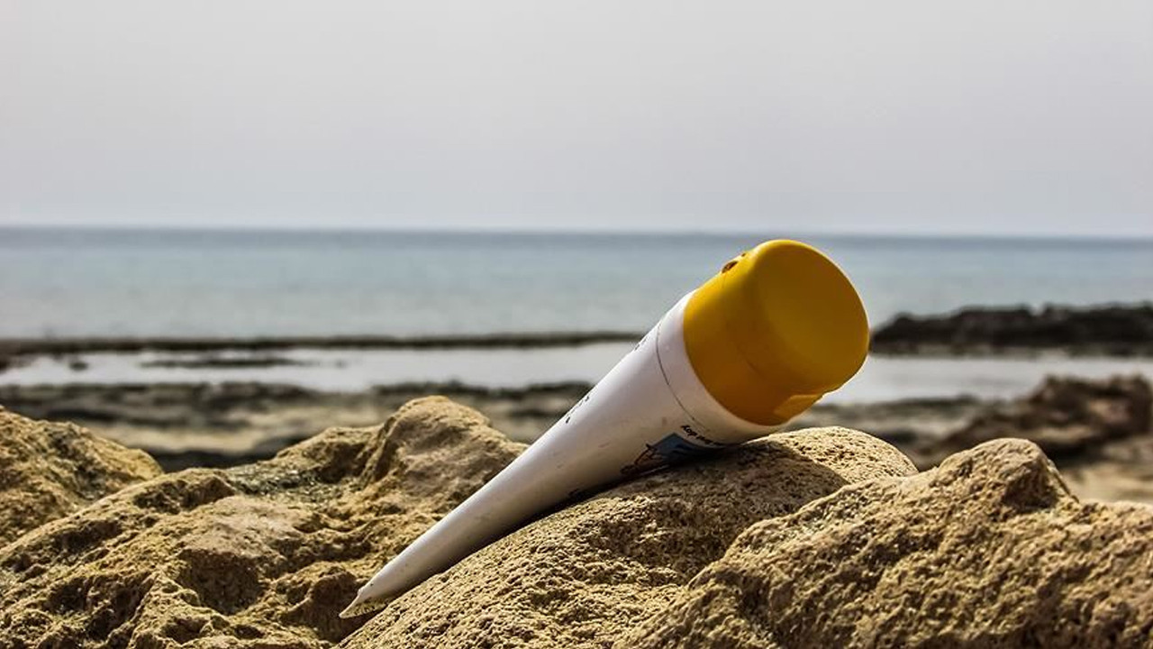 Akdeniz kıyıları çevresel tehdit altında: Güneş kremlerindeki kimyasallar birikiyor