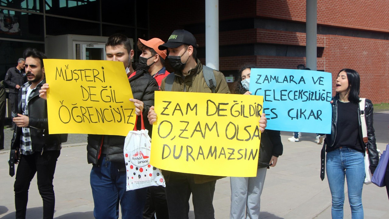 Bolu'da öğrencilerden zam protestosu: Ağam yeter, ben iptal