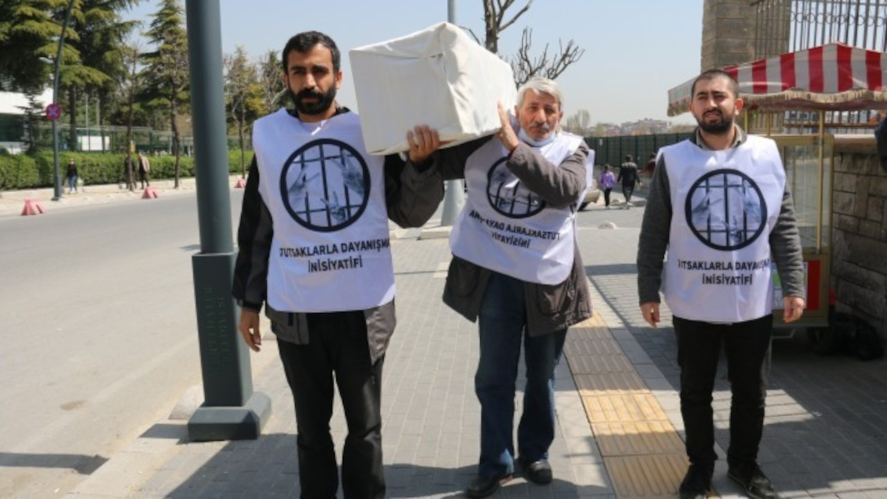 Cezaevlerindeki işkence ve ölümler ATK önünde protesto edildi