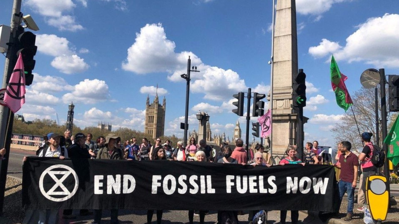 Petrol şirketlerinden iklim eylemcilerine karşı 'tedbir' kararı