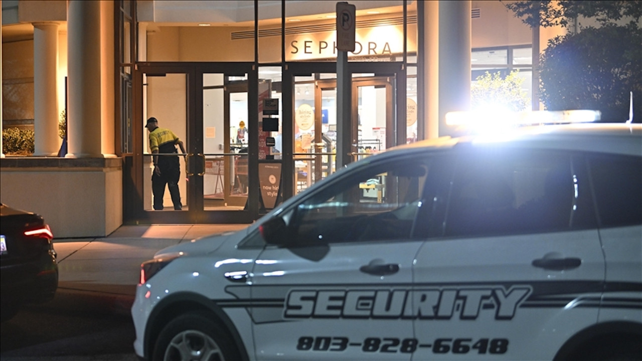 ABD'de alışveriş merkezinde silahlı saldırı: 14 yaralı