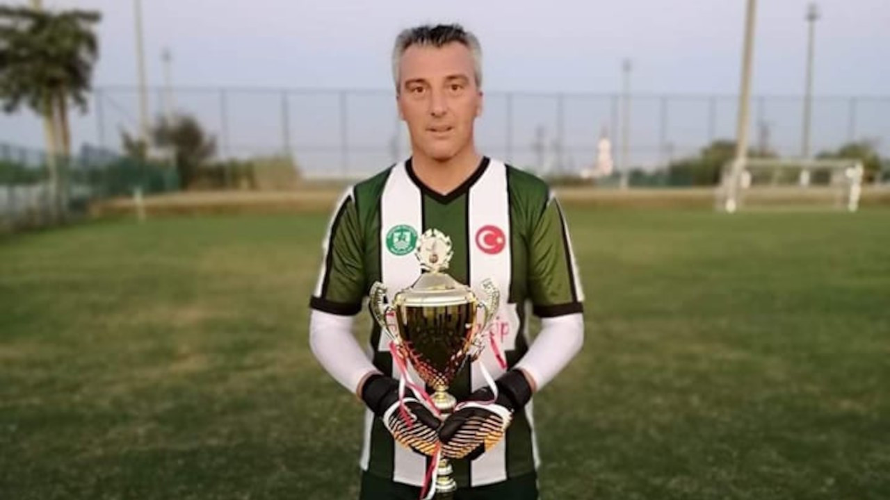 Veteran futbolcu final maçında vefat etti