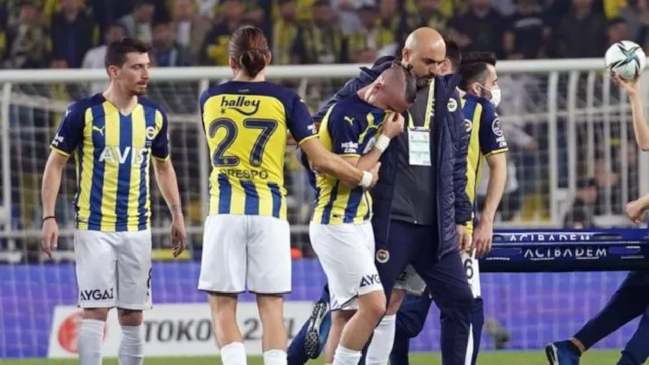 Fenerbahçe'de Pelkas sezonu kapattı