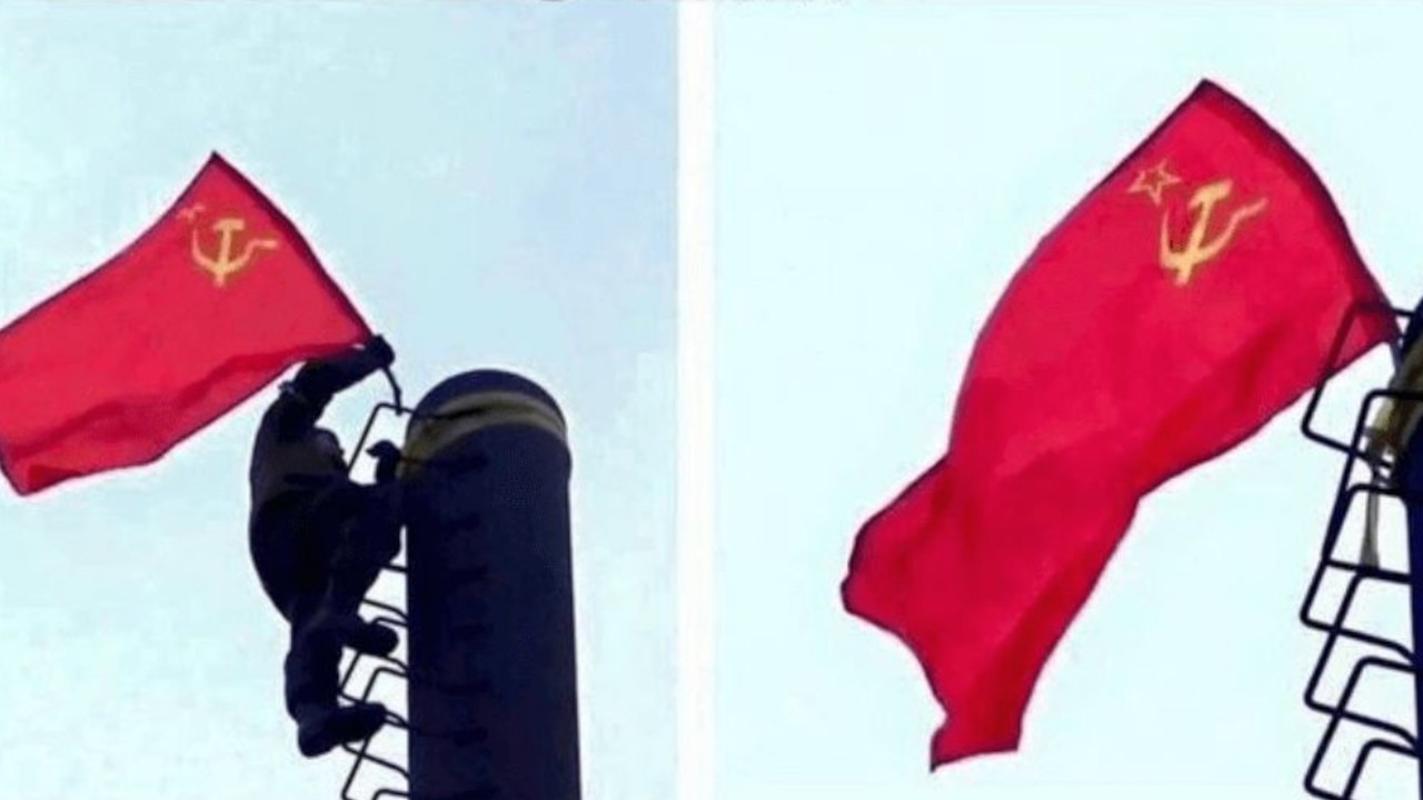 Ruslar orak çekiçli bayrak astı mı?