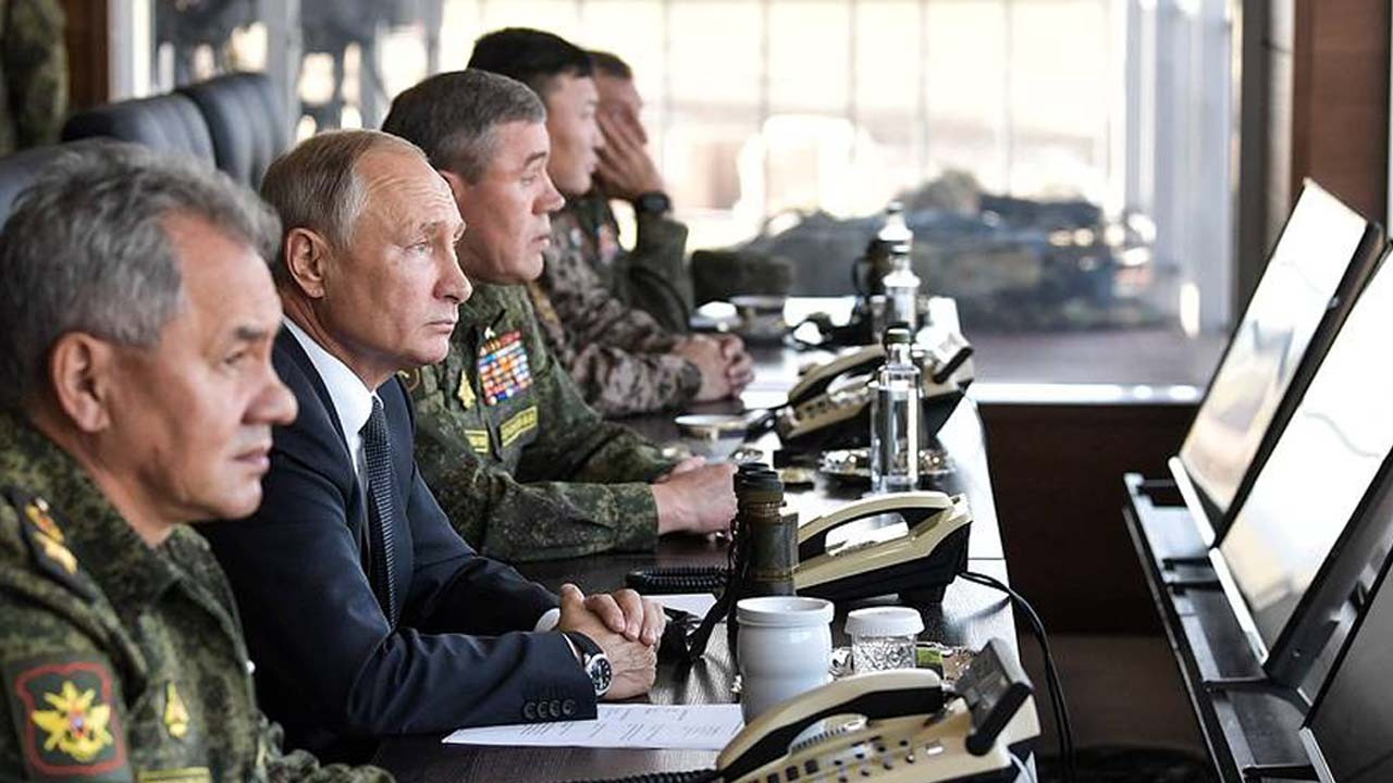 İngiltere Savunma Bakanlığı: Putin 9 Mayıs'a hazırlanıyor