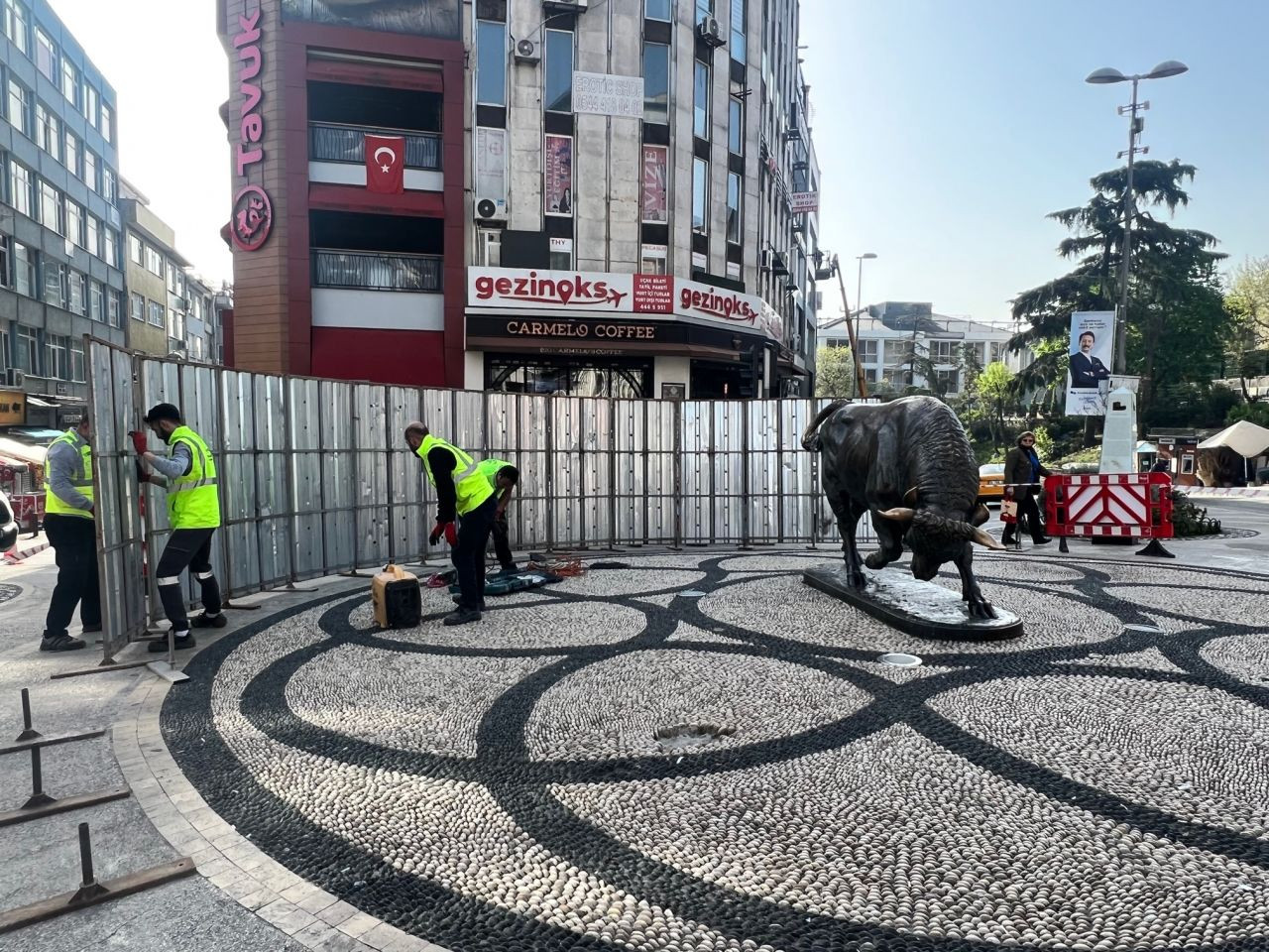 Kadıköy'deki boğa heykeli bakıma alındı - Sayfa 1