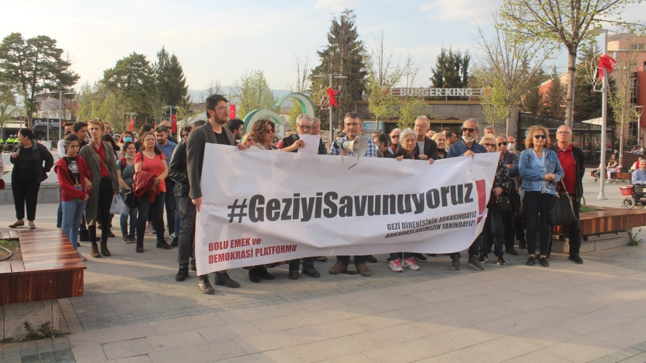 Bolu'daki Gezi Parkı davası eylemine saldırı girişimi