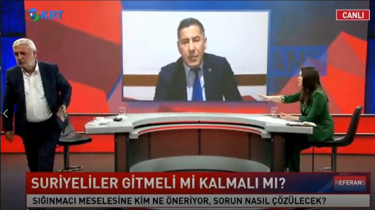 Oğan 'Türkçe'den haberi yok' dedi, Mehmet Metiner yayını terk etti