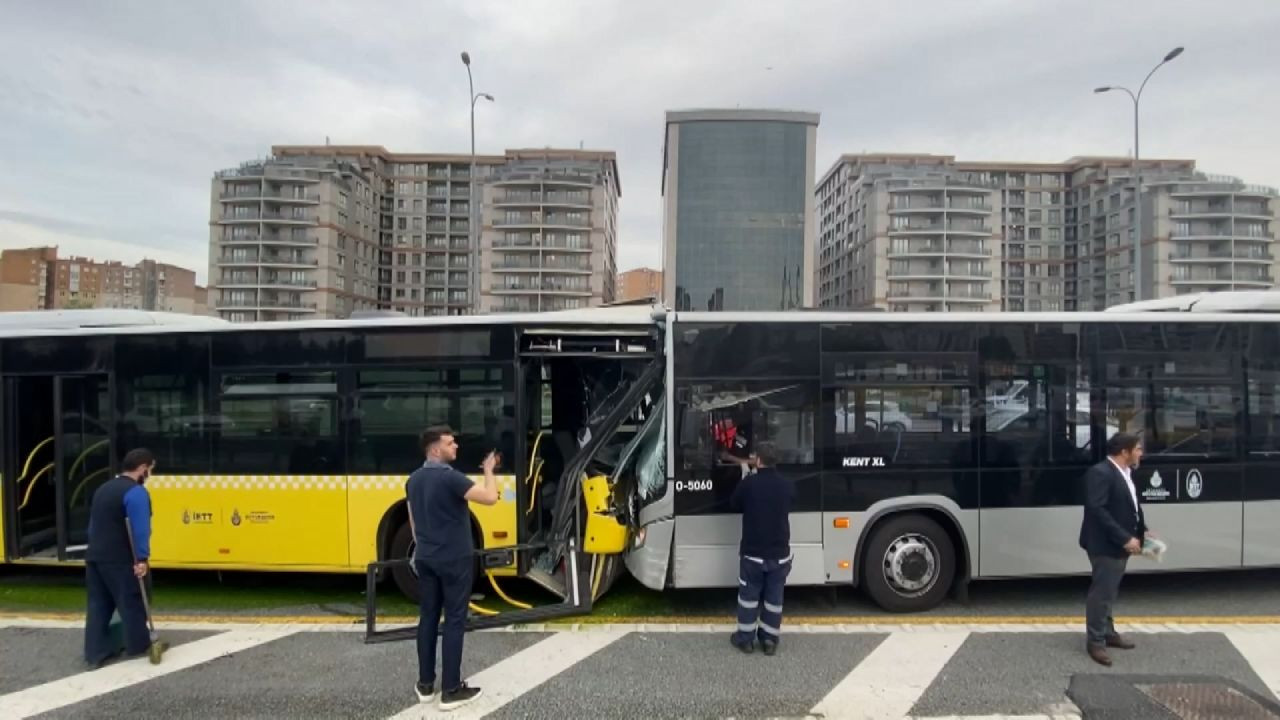 Beylikdüzü'nde 'şoförsüz' metrobüs kazası: 9 yaralı - Sayfa 2