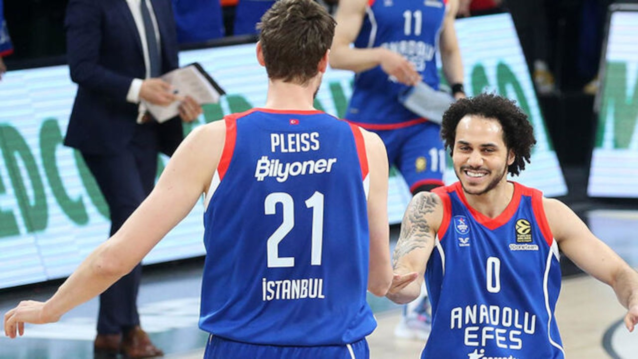 Anadolu Efes, üst üste üçüncü kez EuroLeague Final Four'da