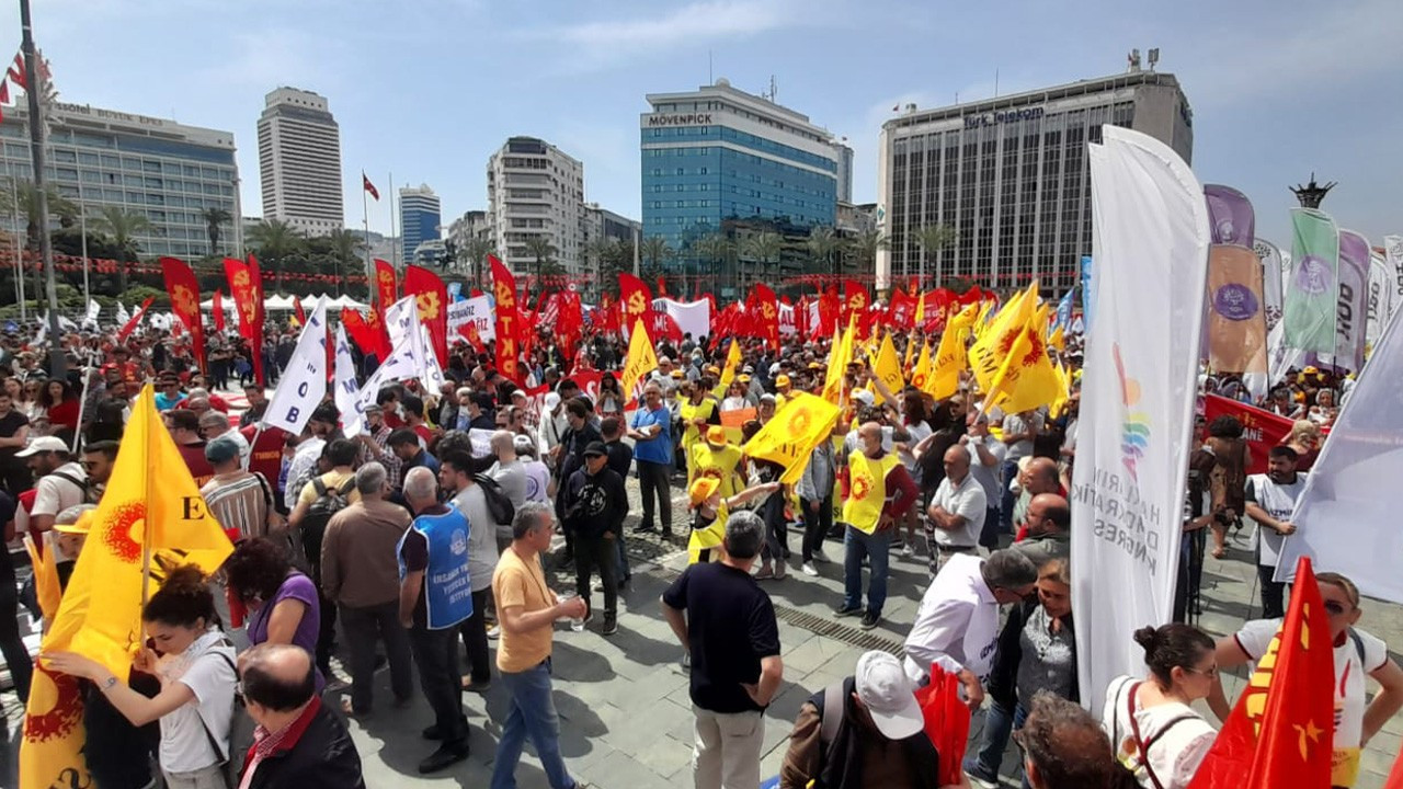 İzmir'de 1 Mayıs: 'Bu abluka dağıtılacak'