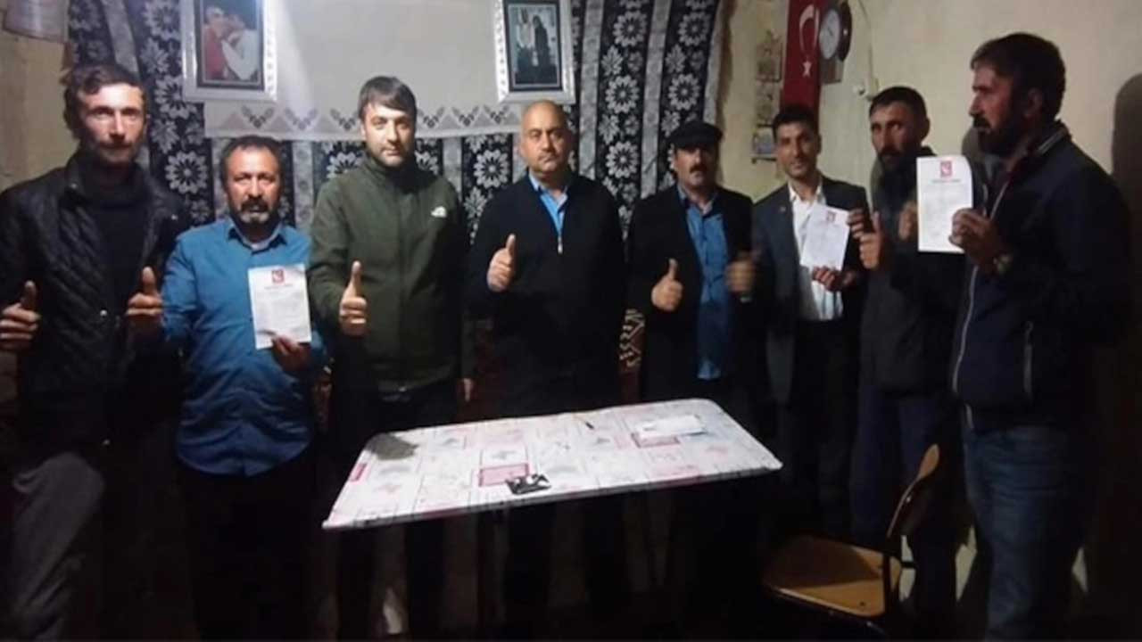 AK Partili 50 kişiden, 'Yeniden Refah' istifası