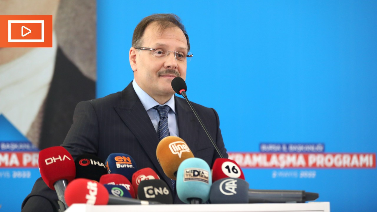AK Partili Çavuşoğlu, İmamoğlu ve Özel'e hakaret etti