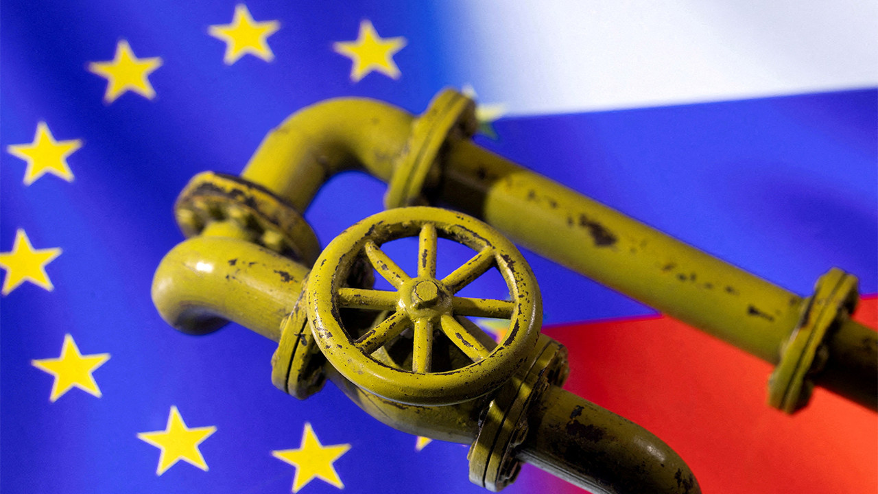 AB'den Rusya'ya yeni yaptırımlar: Petrol ithalatı durdurulacak
