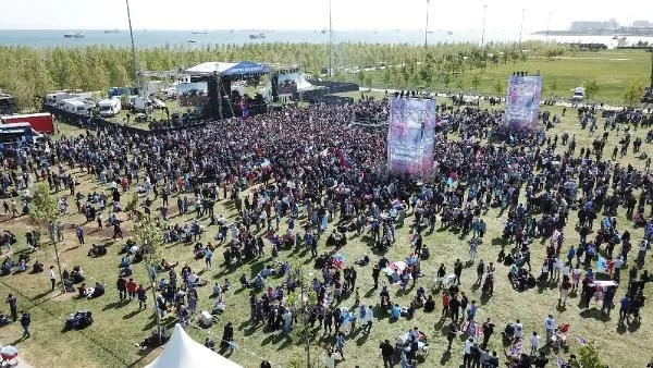 Yenikapı bordo mavi: Onlar da şampiyon olursa Trabzon'da kutlayabilir