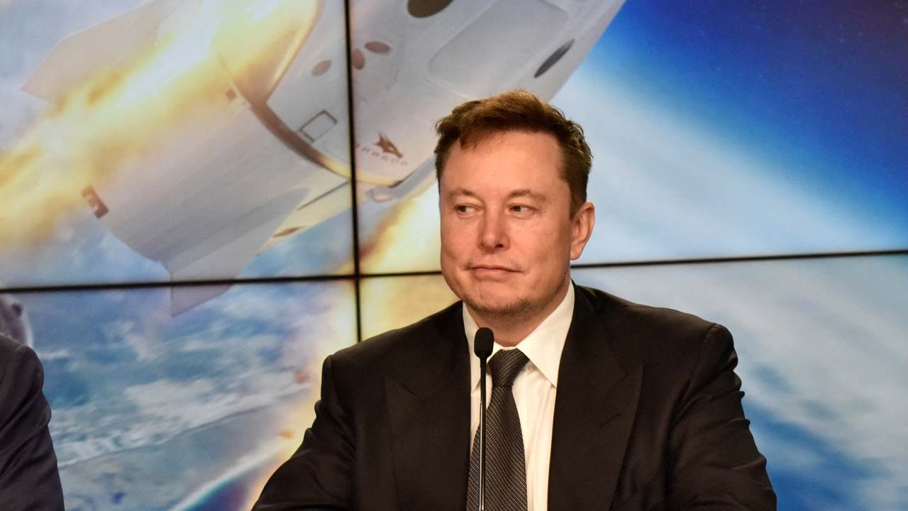 Elon Musk, Tesla'dan 10 bin kişiyi çıkarmak istiyor