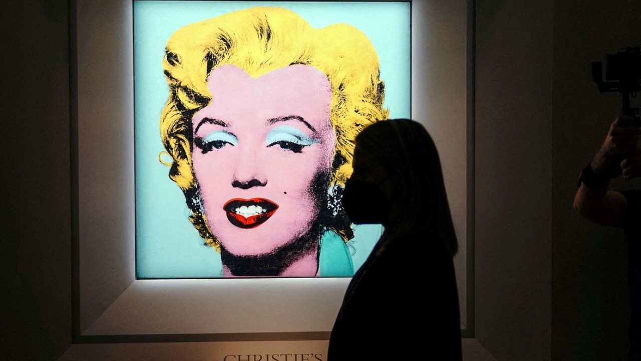 Andy Warhol'un Marilyn Monroe portresi rekor fiyatla satıldı