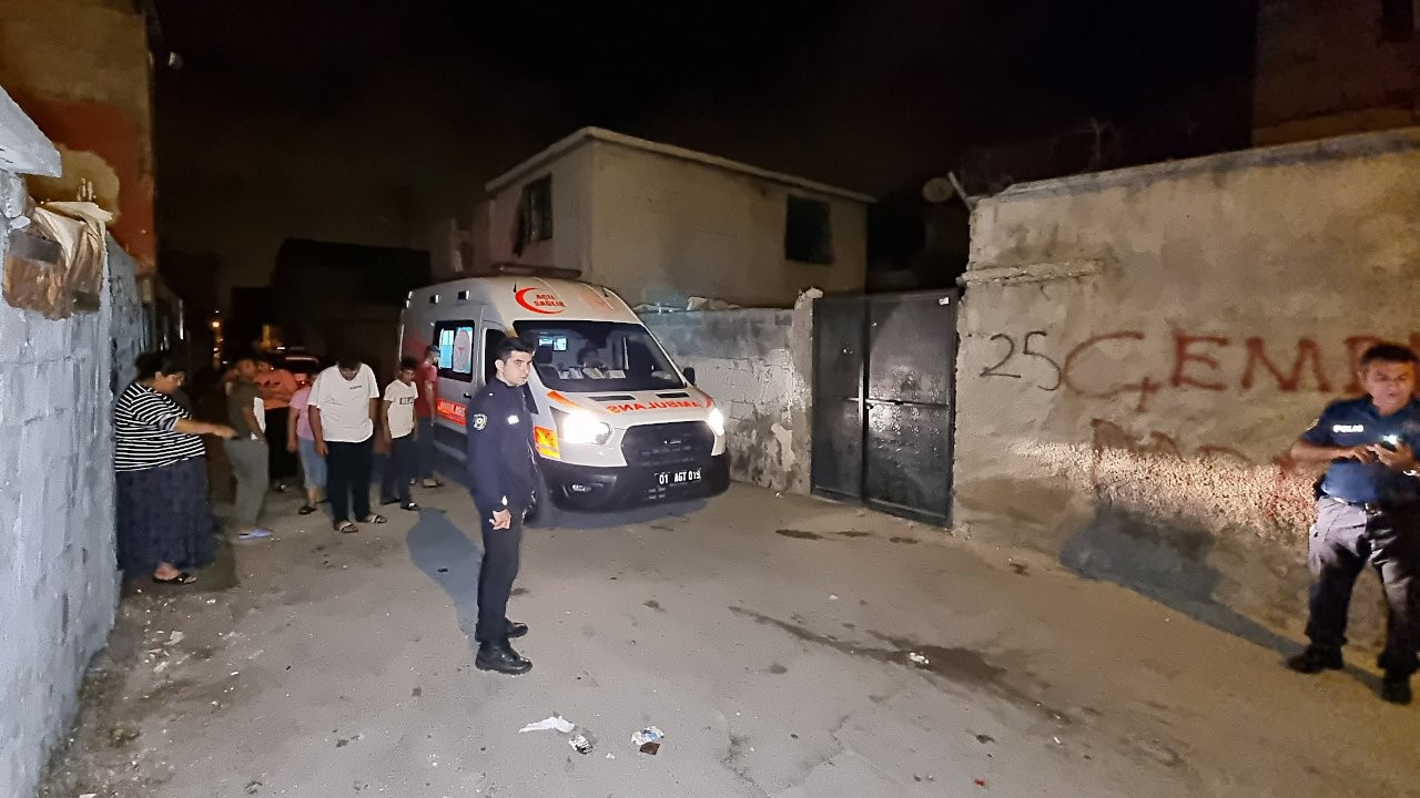 Adana'da kalaşnikoflu saldırı