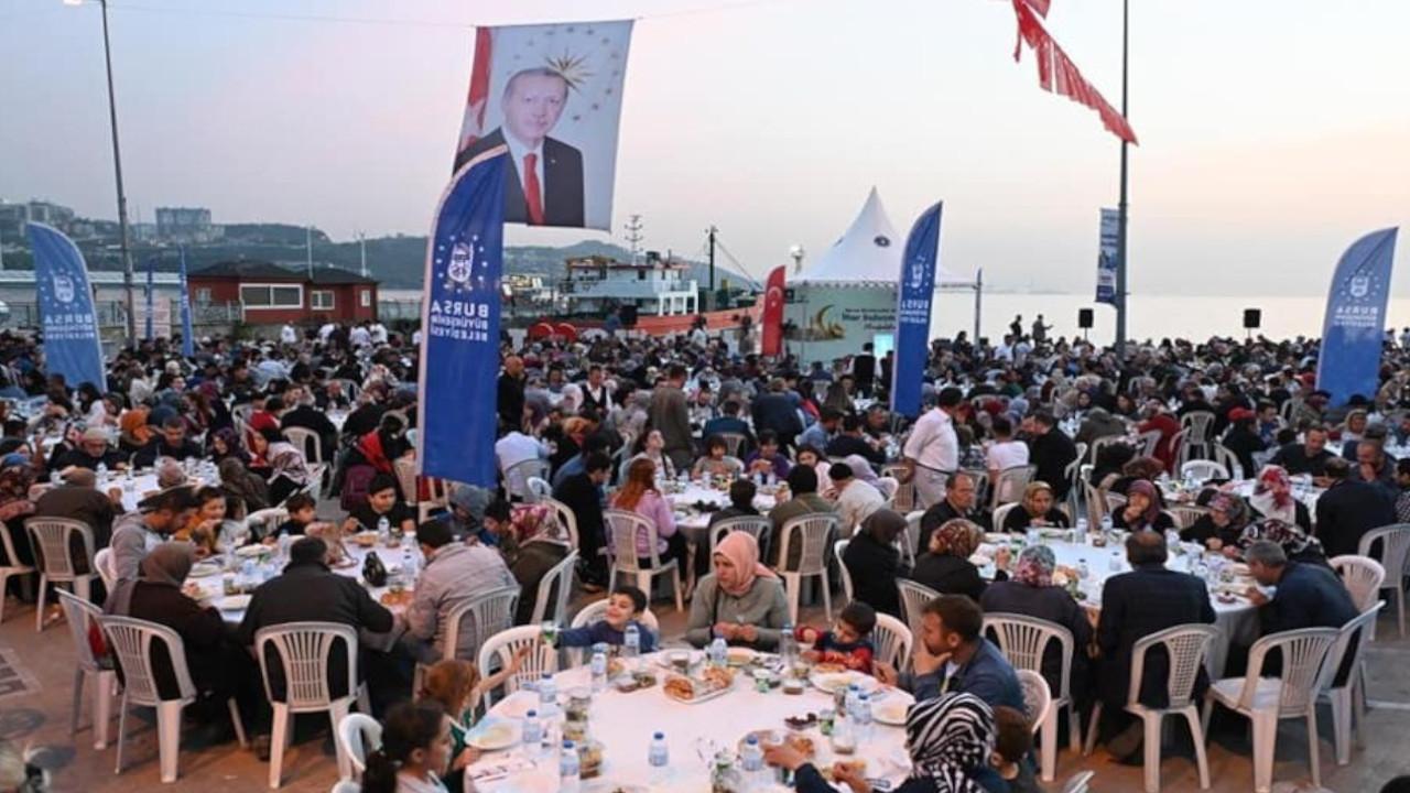 İYİ Parti’den Aktaş’a: AK Parti iftar yemeğini belediyeden karşıladın