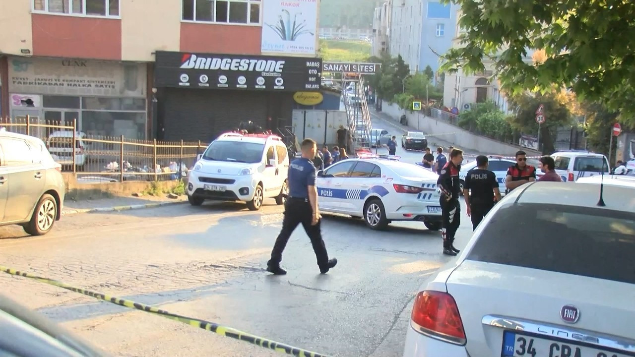 Beylikdüzü'nde kadın cinayeti: Emekli polis öldürüp intihar etti