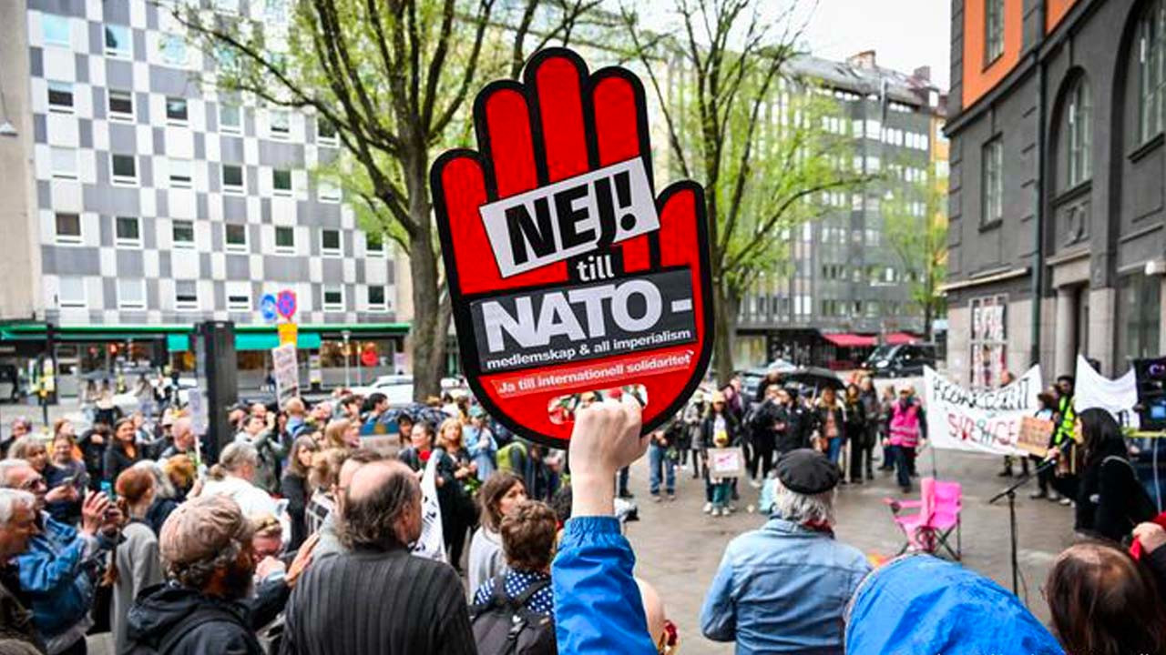 İsveç ve Finlandiyalı komünistler: NATO'ya katılmak savaş riskini artıracak