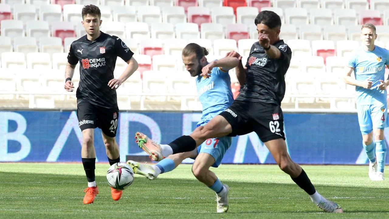 Türkiye Kupası finalistleri Süper Lig'de karşı karşıya geldi