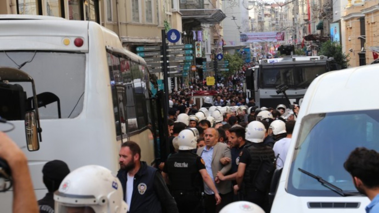 HDP İstanbul'da operasyonları protesto etti: Onlarca kişi gözaltında